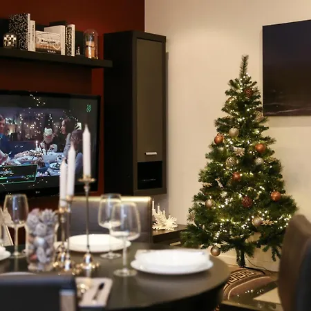 Modern 2 Bedroom In The Centre Apartment Riga